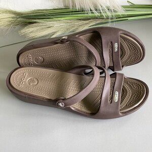 Crocs Women's Patricia Low Wedge Brown Sandals Sz 10​